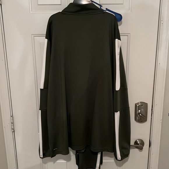 Puma Track Suit 4XLT Army Green Used Excellent Condition $80 OBO - Picture 4 of 5